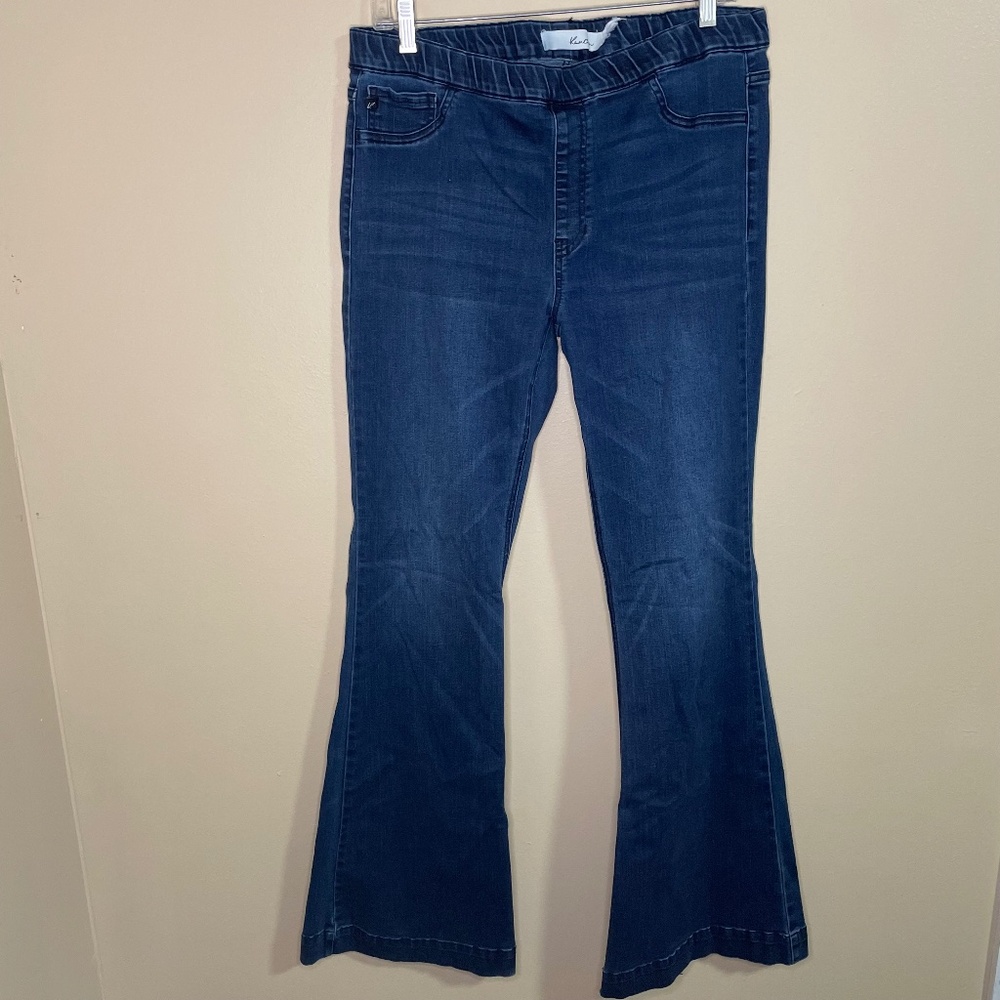KanCan High Rise Curvy Flare Stretch Blue Jeans Size 15/31
